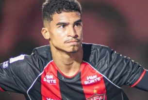 Vitória supera o Grêmio no Barradão e ganha fôlego na luta contra o rebaixamento
