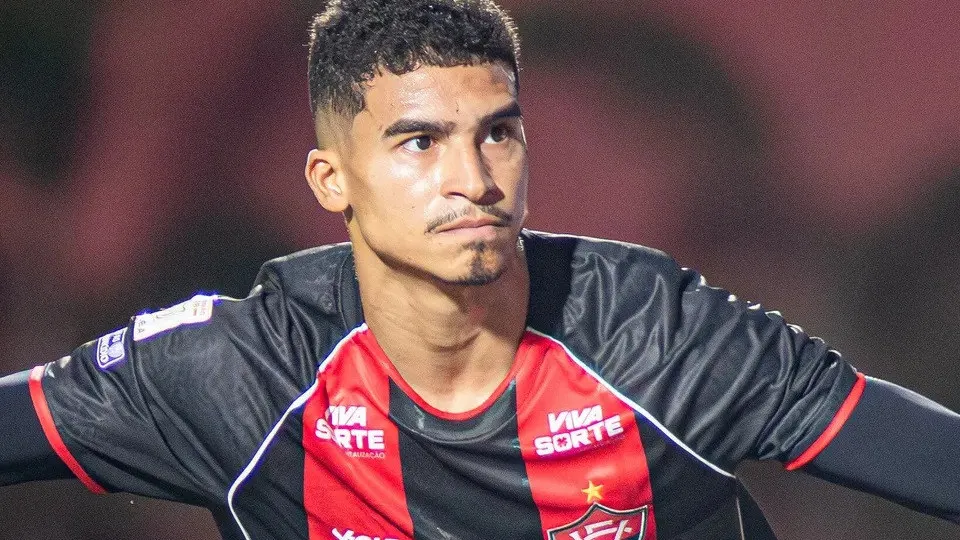 Vitória supera o Grêmio no Barradão e ganha fôlego na luta contra o rebaixamento