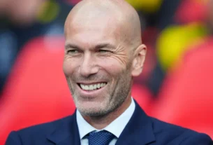 Zinedine Zidane assume comando da França e convoca Mbappé e Camavinga