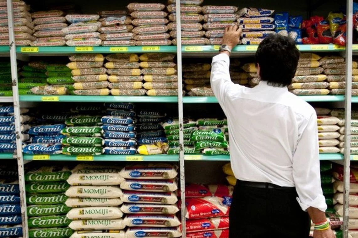 A alta nas vendas de supermercados e o impacto no consumo de alimentos após restrição às apostas