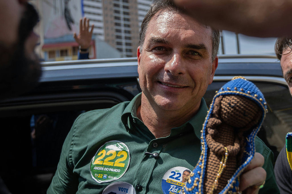 A instrumentalização da fé e o embate simbólico no cenário político brasileiro