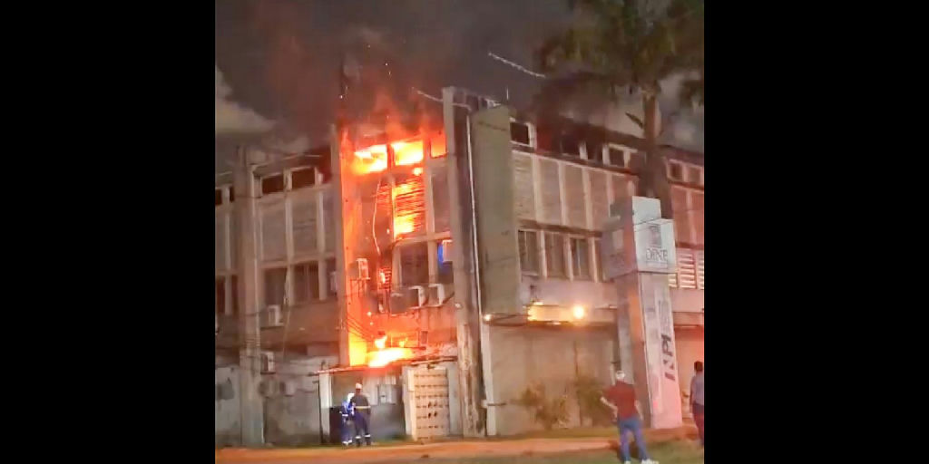 AGU monta força-tarefa para tratar danos e apurar incêndio na UFPE