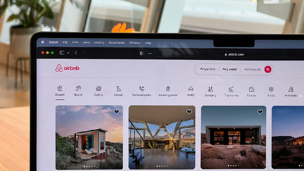 Airbnb expande atuação no Brasil e passa a oferecer aluguel de veículos