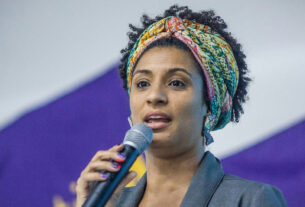 Apoiadores de Flávio Bolsonaro atacam memória de Marielle Franco em protesto no Rio