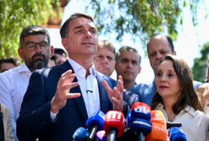 Apoio do centrão impulsiona articulação ministerial na campanha de Flávio Bolsonaro