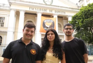 Ato de estudantes da UFF marcou o início da mobilização pela virada de Lula