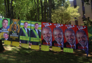 Atos políticos da direita e da esquerda mobilizam capitais na véspera da votação