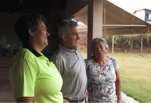 Avicultura une família e transforma rotina de produtora rural em Minas Gerais
