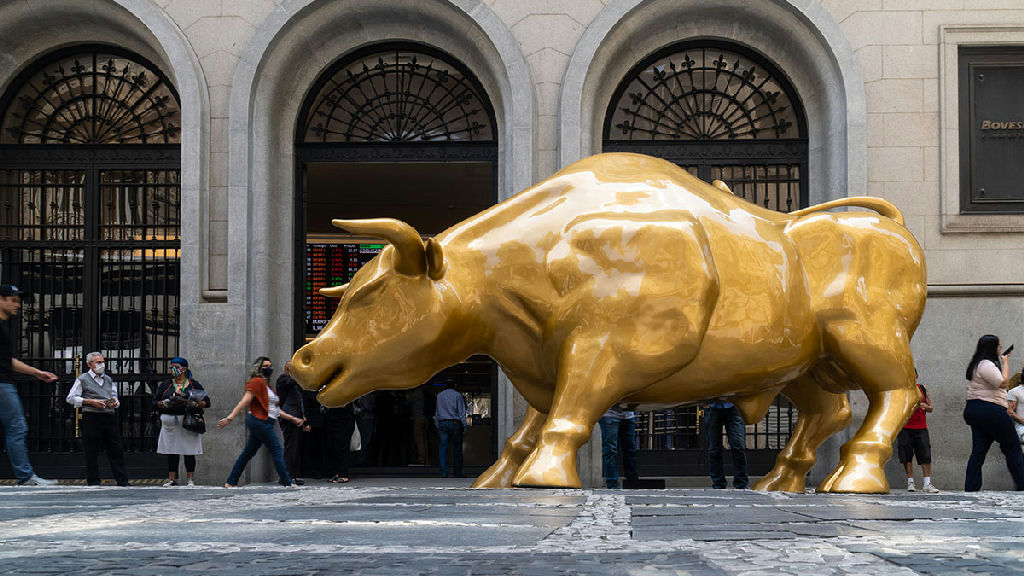 Bancos digitais na B3: JP Morgan aponta potencial de alta para Nubank e Inter