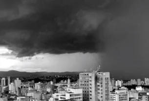 Brasil enfrenta chuvas intensas e temporais nesta terça-feira com alerta de acumulados