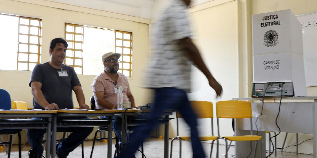 Brasil vai às urnas: 158,7 milhões de eleitores decidem o futuro do país neste domingo