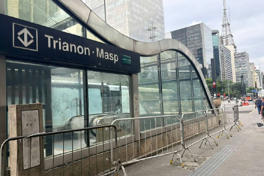 Campanha de Lula afirma que Metrô de SP retirou tapumes para ato na Paulista