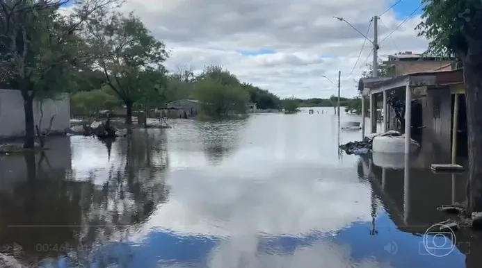 Cheia no rio grande do sul leva uruguaiana a decretar situação de emergência