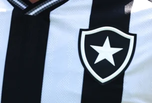 Clubes da elite nacional iniciam temporada com bilhões em dívidas por transferências