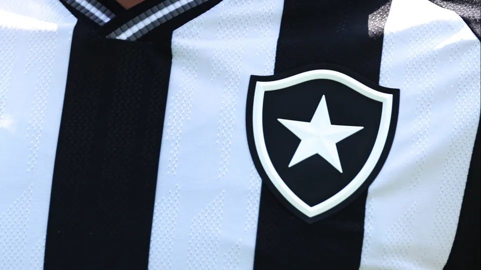 Clubes da elite nacional iniciam temporada com bilhões em dívidas por transferências