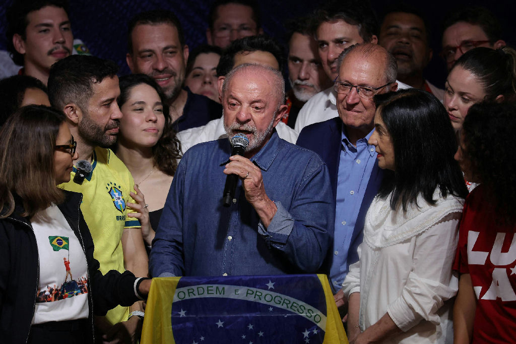 CNBB parabeniza Lula e destaca necessidade de pacificar o pais
