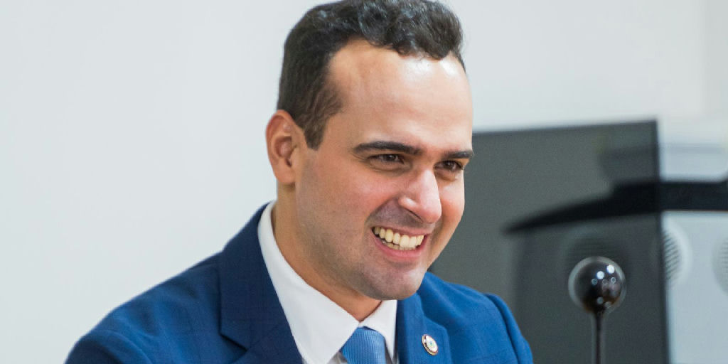 Com 64,41% dos votos, Lucas Ribeiro garante reeleição ao governo da Paraíba no primeiro turno
