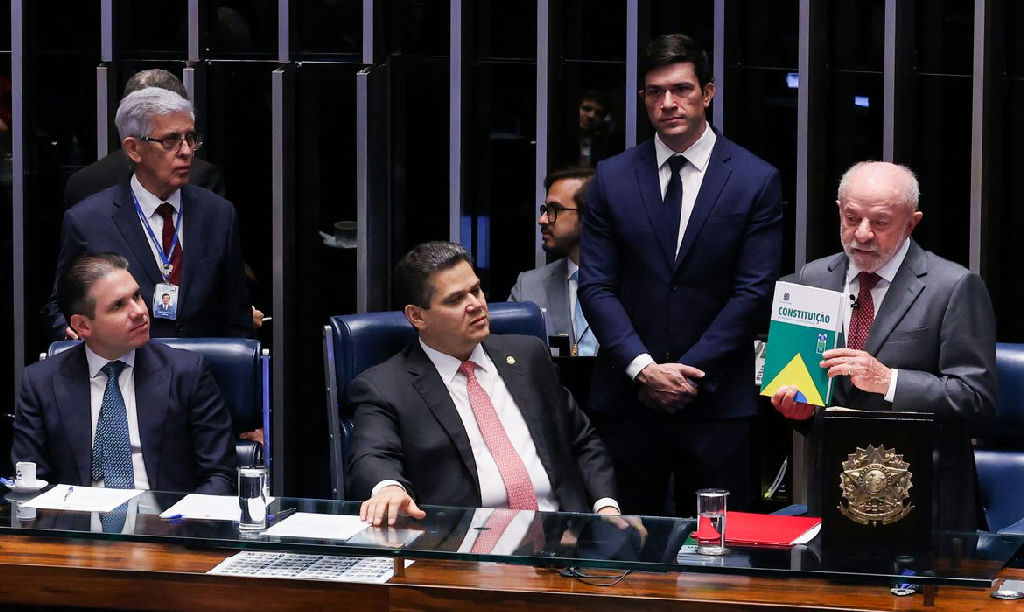 Congresso aprova emenda para aposentadoria especial de agentes de saúde