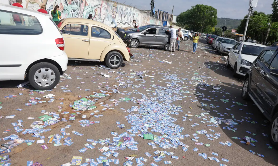 Conheça os crimes eleitorais proibidos no dia da votação e saiba como denunciar