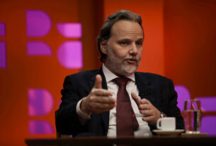 Coordenação de Lula rebate Flávio Bolsonaro e classifica contestação eleitoral como pirotecnia