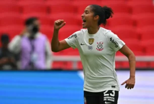 Corinthians supera o Santa Fe de virada e garante vaga na final da Libertadores feminina