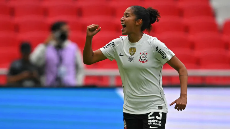 Corinthians supera o Santa Fe de virada e garante vaga na final da Libertadores feminina