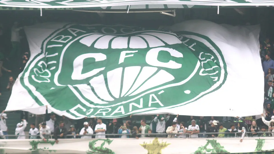 Coritiba busca reação contra o Vitória em momento de instabilidade no Brasileirão