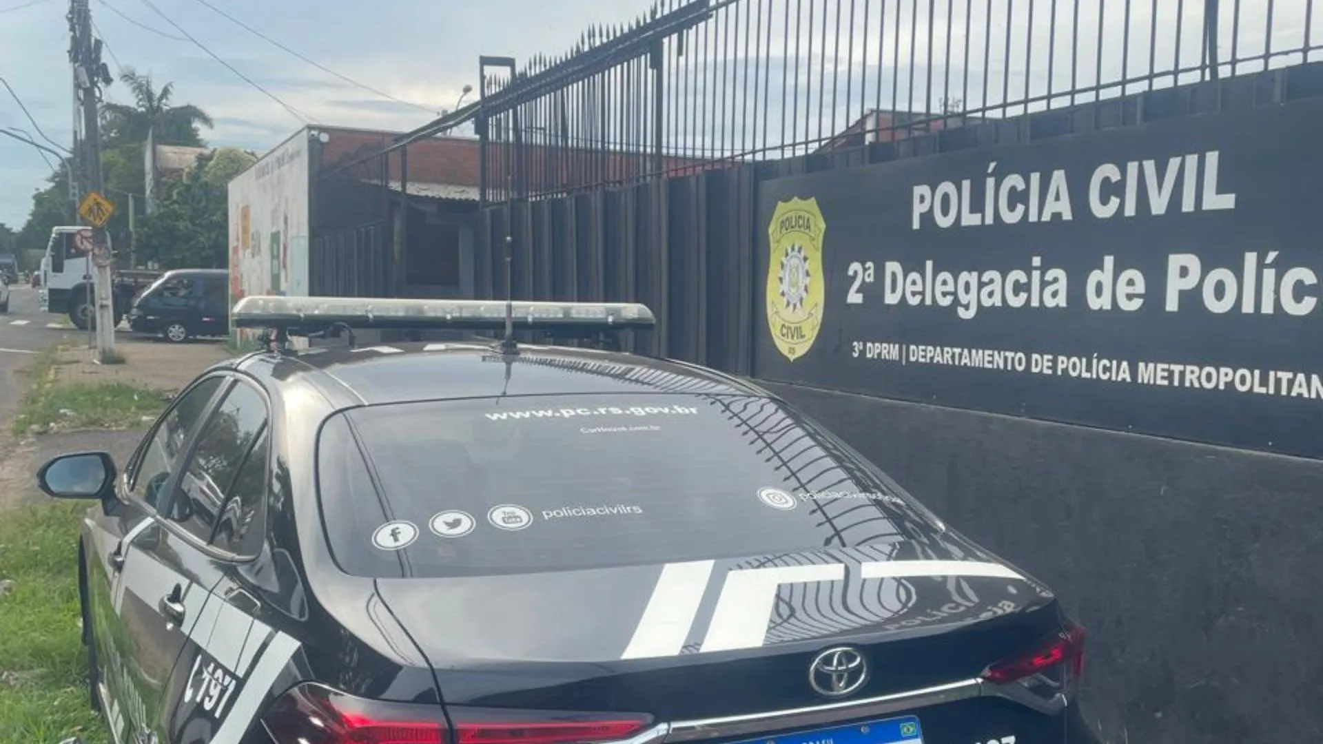 Criança de cinco anos é encontrada sozinha com ferimentos em São Leopoldo