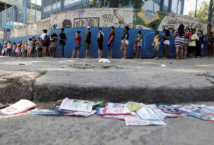 Datafolha aponta que 43% dos brasileiros estão pessimistas com o país antes das eleições