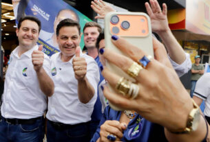 Derrotado no paraná, ratinho jr apoia flávio bolsonaro e greca declara voto em lula