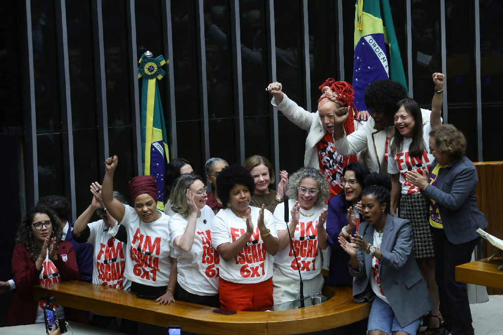 Direita amplia presença feminina no poder, mas não garante maioria nas urnas