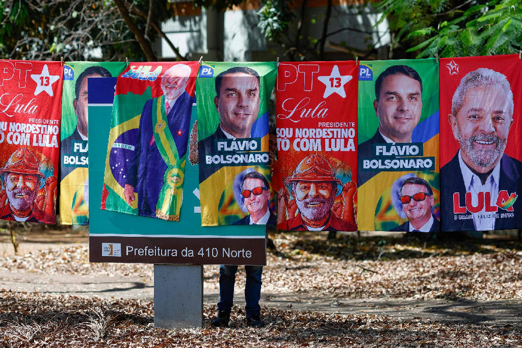 Disputa presidencial: Flávio Bolsonaro e Lula buscam votos decisivos no segundo turno