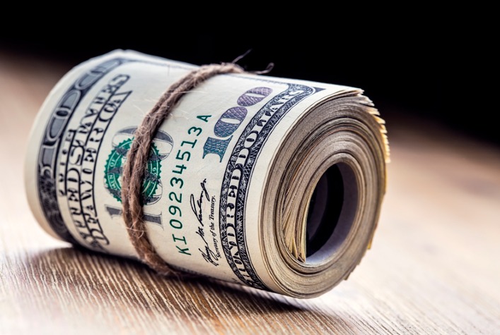 Dólar abaixo de R$ 5 e Ibovespa em alta refletem otimismo e cautela eleitoral