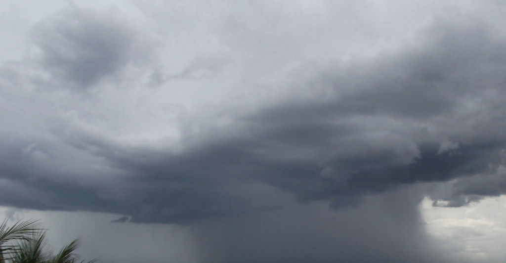 Domingo no Rio Grande do Sul terá chuva pontualmente forte e queda nas temperaturas