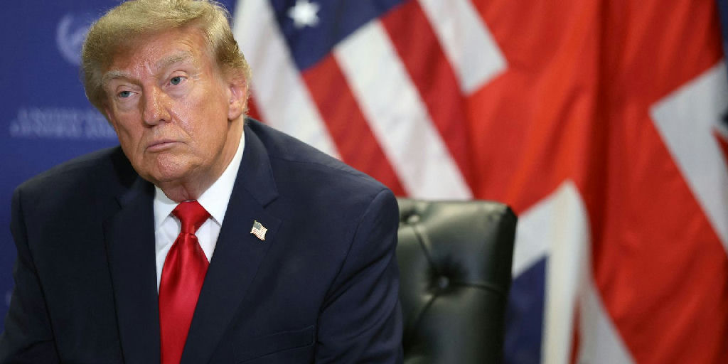 Donald Trump monitora eleições no Brasil e evita manifestar apoio oficial