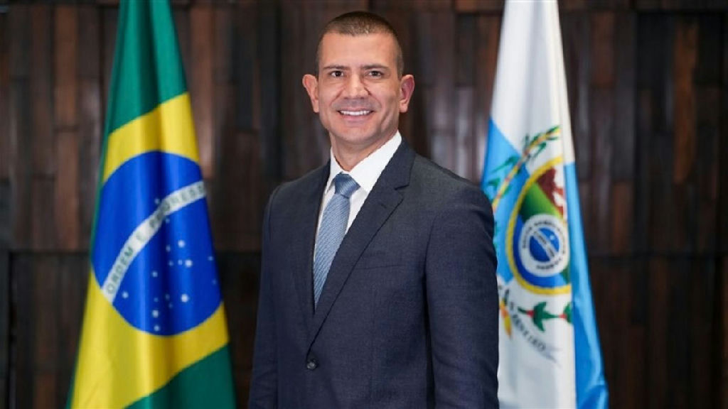 Douglas Ruas pode vencer eleição no Rio em primeiro turno após desistência de Garotinho