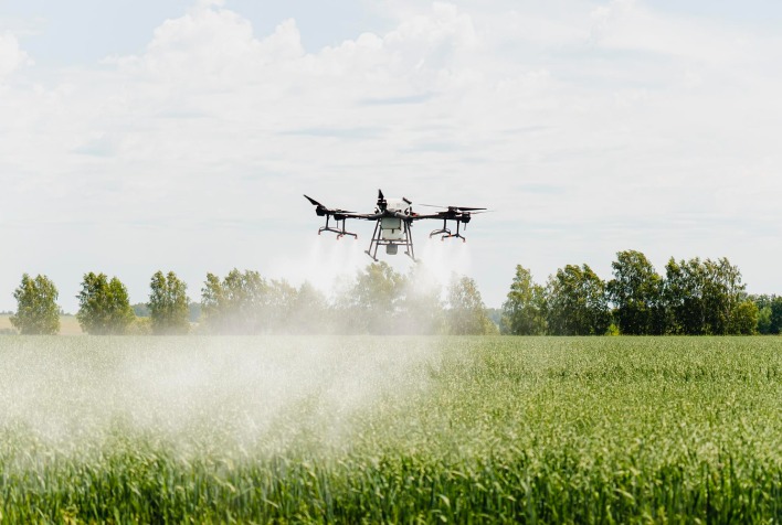 Eficiência da pulverização agrícola por drones depende do preparo correto da calda