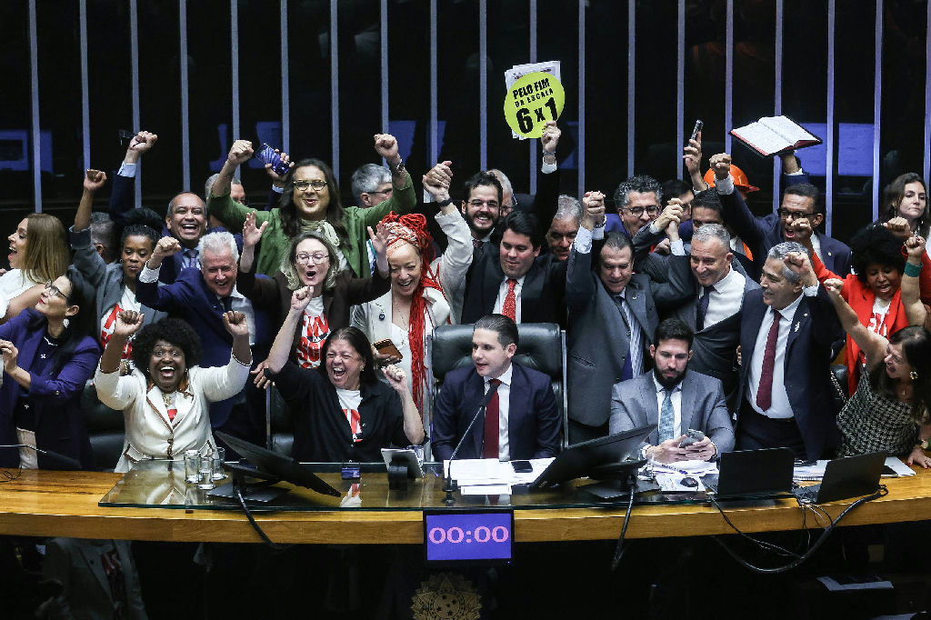 Eleição para a Câmara vira prioridade estratégica de partidos por acesso a fundos públicos