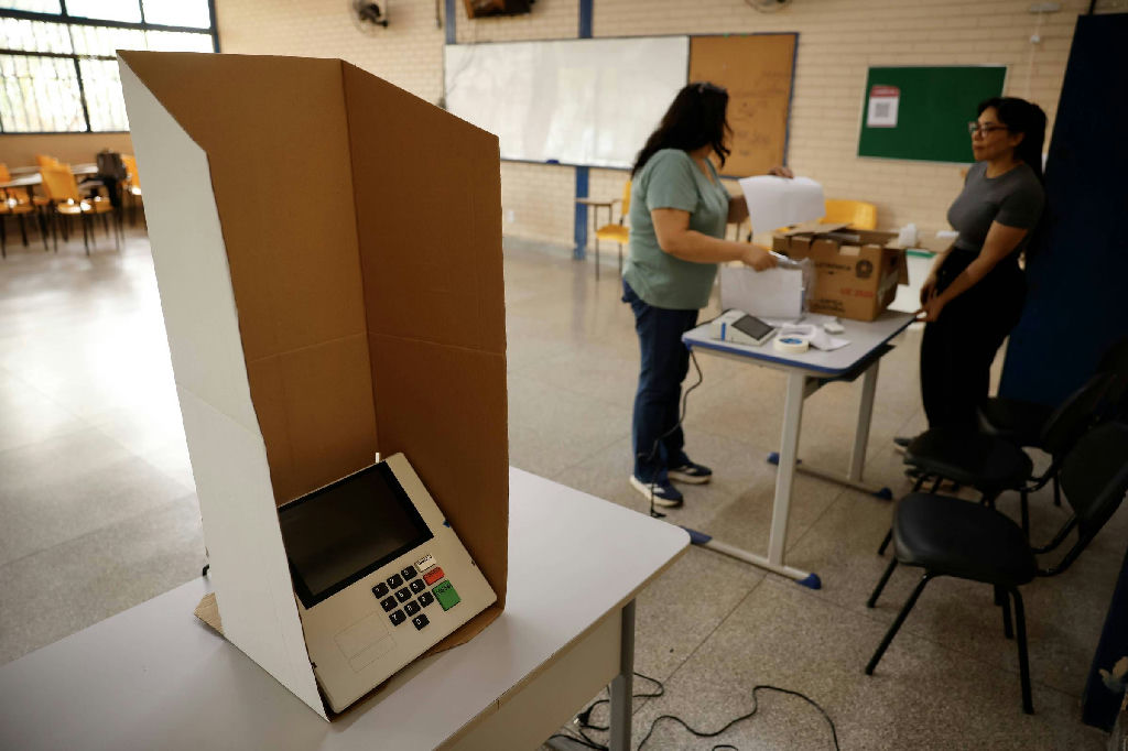 Eleitor brasileiro antecipou decisão de voto em 2026, aponta Datafolha