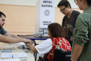 Eleitores com 70 anos ou mais aumentam participação nas urnas