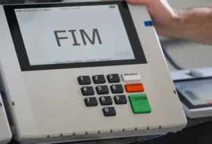 Eleitores vão às urnas e segundo turno marca a menor abstenção em 20 anos