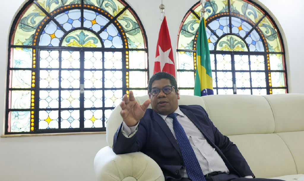 Embaixador de Cuba no Brasil comemora aprovação na ONU contra bloqueio dos EUA