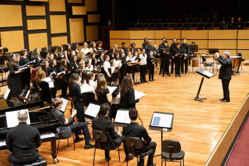 Escola da Ospa abre inscrições para bolsas e aulas gratuitas de música