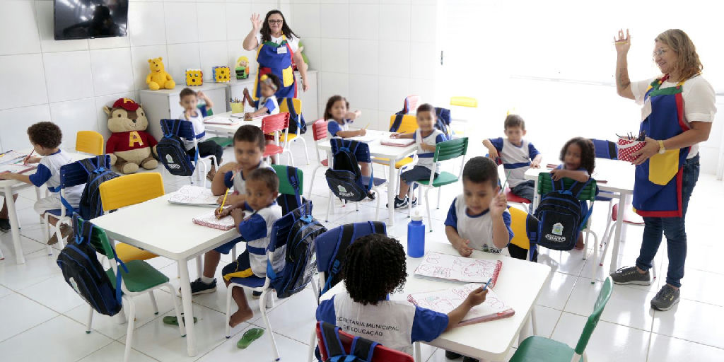 Escolas iniciam seleção de livros didáticos para educação infantil do triênio 2026-2029