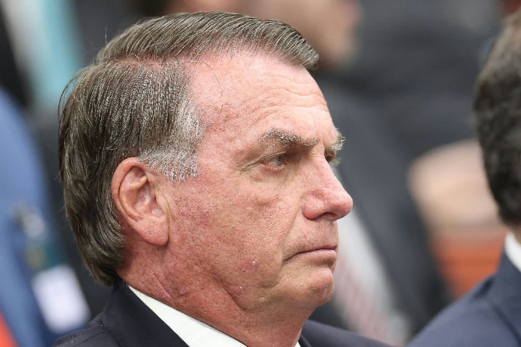 Especialistas avaliam que soltura de Bolsonaro via liminar exigiria prova de erro judicial
