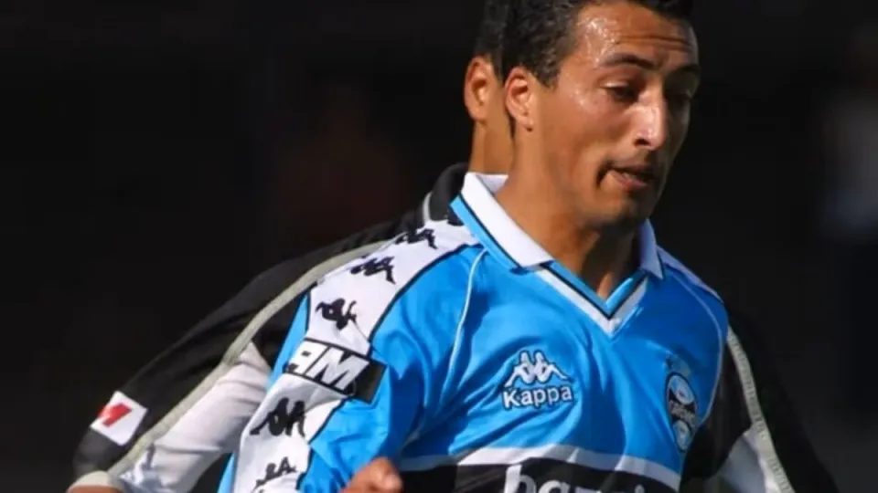 Ex-jogador do Grêmio, Emerson Leal Morre aos 46 anos após infarto