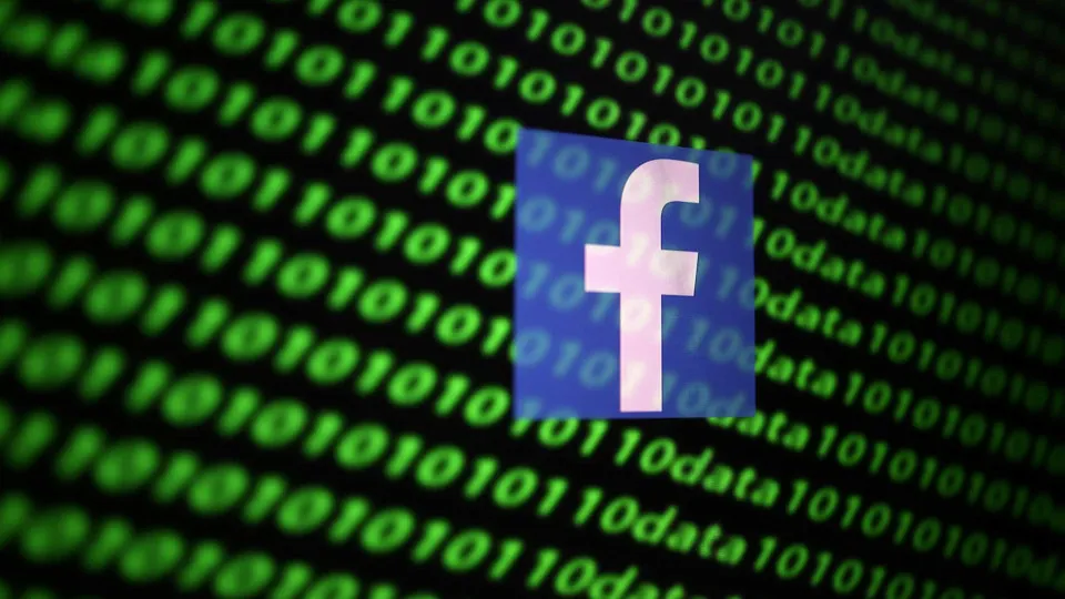 Facebook lança ferramenta de IA que permite personalizar o feed usando comandos de texto