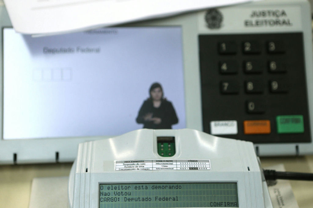 Falha no sistema do TSE aponta ausência de eleitores que votaram no primeiro turno