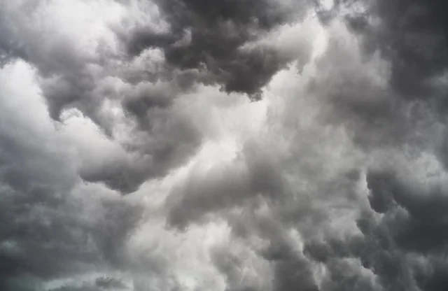 Feriado de Finados combina tempestades isoladas e calor extremo em várias regiões