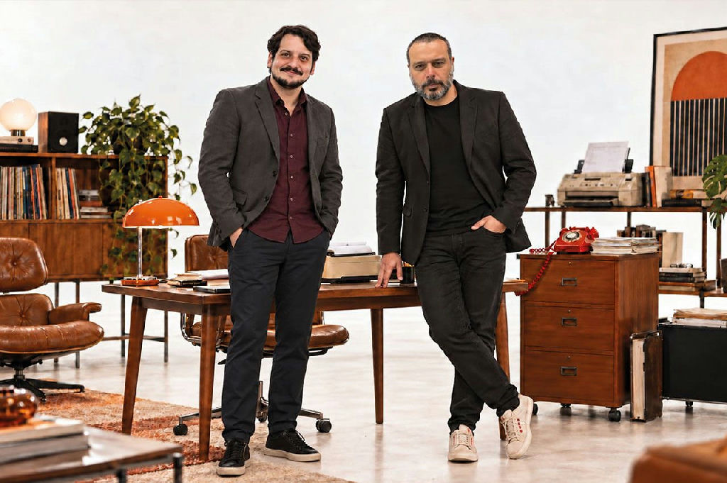 Fernando diniz lança a mais com foco em inteligência artificial e marketing